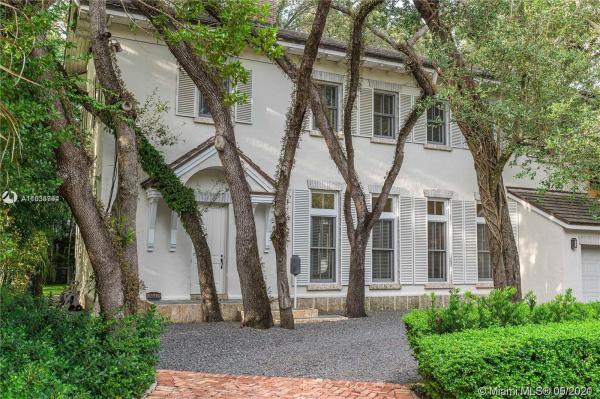 Coral Gables Country Club, 1265 Blue Rd, Coral Gables, Florida 33146, image 2