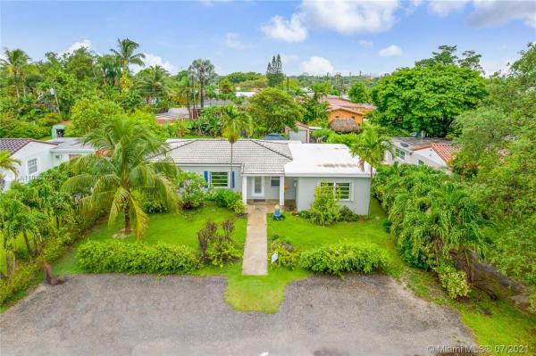 Bird Road Terrace, 6620 SW 46th St, Westwood Lakes, Florida 33155, image 2