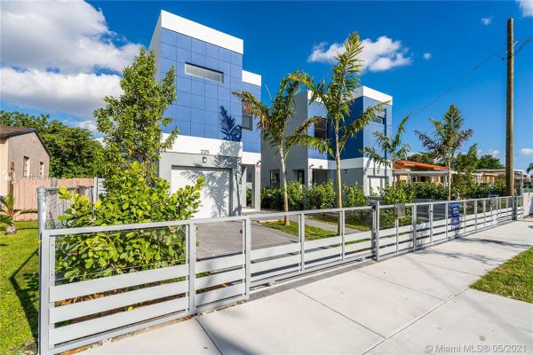 St Manors, 225-223 NW 40th Ct, Miami, Florida 33126, image 2