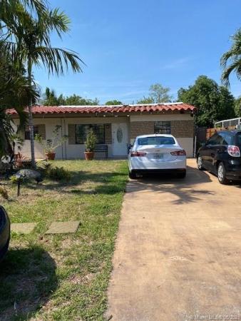 Weidlings, 6317 Grant Ct, Hollywood, Florida 33024, image 2
