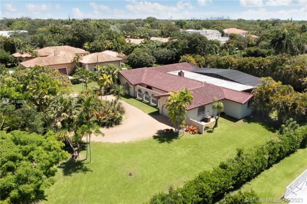North Pinecrest, 9505 SW 67th Ave, Pinecrest, Florida 33156, image 2