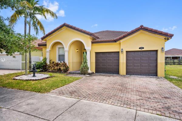 Grand Lakes, 14980 SW 21st Ter, University Park, Florida 33185, image 2