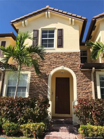 The Shores At Isles Of Bayshore, 9105 SW 227th St #5, Cutler Bay, Florida 33190, image 2