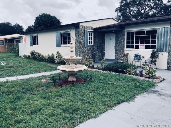 Pine Tree Park, 2980 NW 166th St, Miami Gardens, Florida 33054, image 2