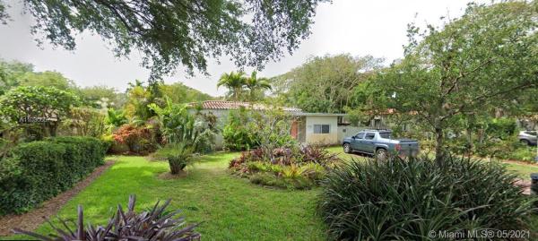 Priors To Biscayne Park Estates, 1040 NE 122nd St, North Miami, Florida 33161, image 2