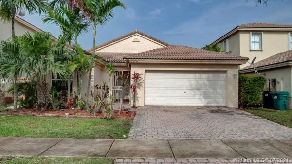Spicewood, 23944 SW 108th, Princeton, Florida 33032, image 2