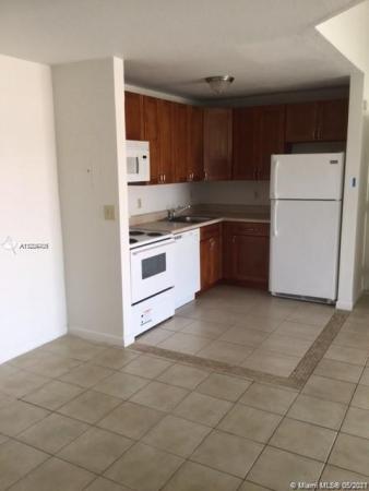 Villa Bellini, 7175 NW 179th St #307, Hialeah, Florida 33015, image 2