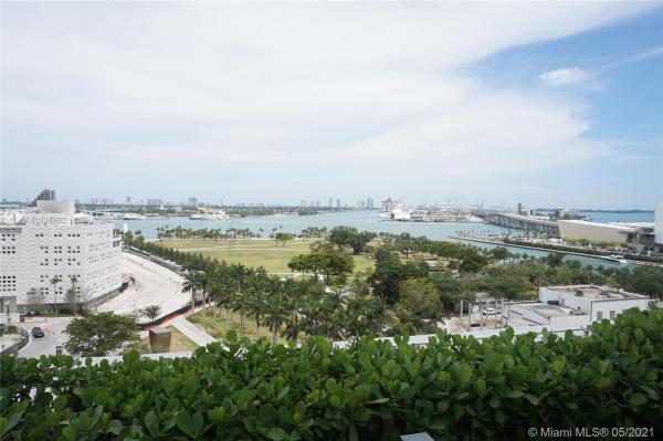 Ten Museum Park Residential, 1040 Biscayne Blvd. #2708, Miami, Florida 33132, image 2