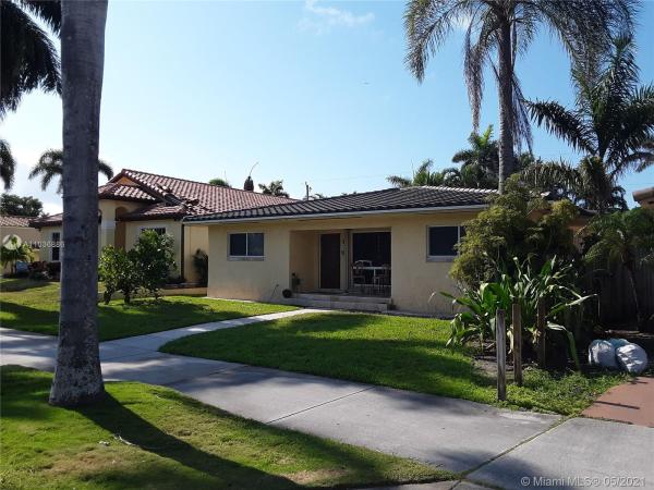 Hollywood Lakes, 818 Hollywood Blvd, Hollywood, Florida 33019, image 1