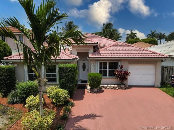 Poinciana At Sunset Lakes, 8136 SW 163rd Ct, Kendall, Florida 33193, image 2