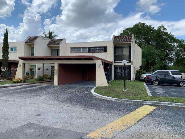 Spanish Villas, 6502 Kendale Lakes Dr #201, Kendale Lakes, Florida 33183, image 2
