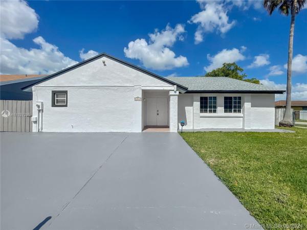Oak Park, 21012 SW 122nd Ct, South Miami Heights, Florida 33177, image 2