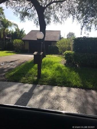Hidden Oaks, 7747 SW 119th Ct, Kendall, Florida 33183, image 2