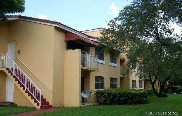 The Courts At Kendall, 15610 SW 80th St #J-204, Kendall West, Florida 33193, image 2