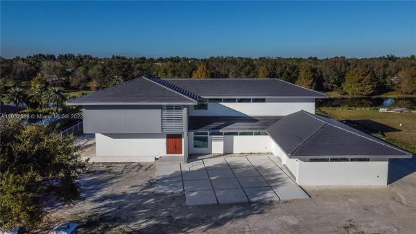 Grand Oaks Estates, 12603 Grand Oaks Dr, Davie, Florida 33330, image 1