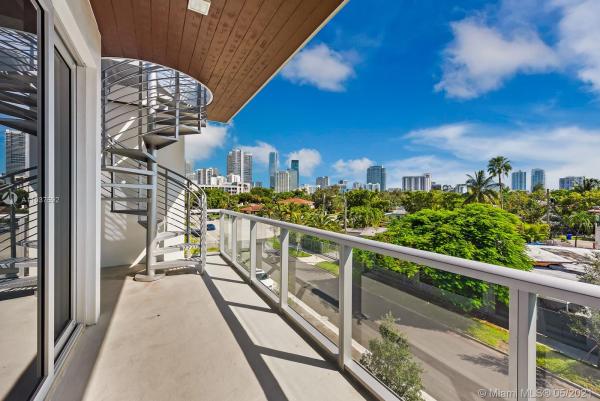 Eleven In The Roads, 529 SW 11th St #304, Miami, Florida 33129, image 2