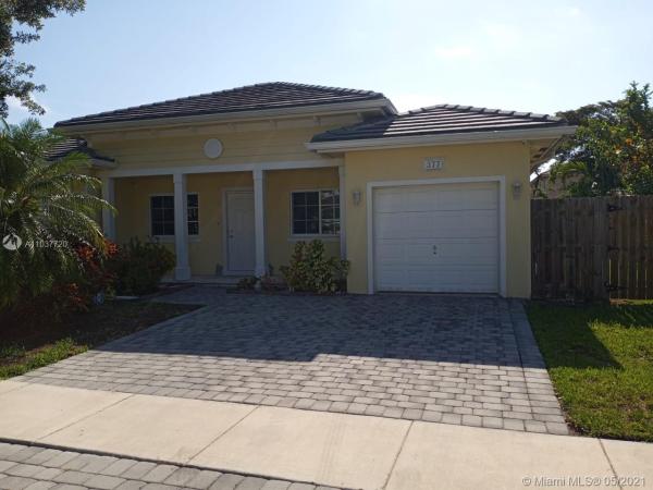 Carmens Place, 377 NE 28th Ter, Homestead, Florida 33033, image 2