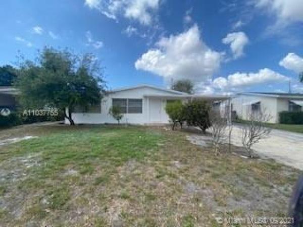 Federal Gardens, 1611 W 12th Ct, Riviera Beach, Florida 33404, image 2