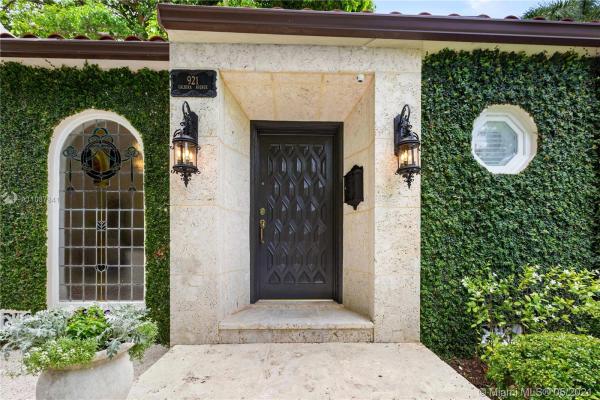 Coral Gables Country Club, 921 Calbira Ave, Coral Gables, Florida 33134, image 2