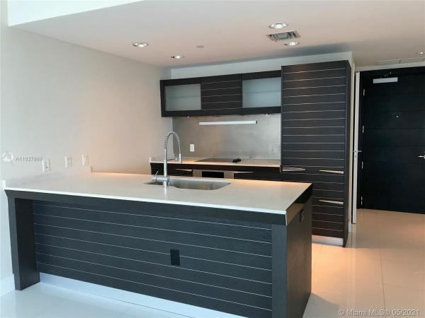Epic Hotel & Residences, 200 Biscayne Boulevard Way #3609, Miami, Florida 33131, image 2