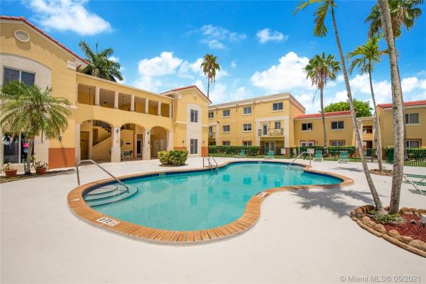 The Shamrock, 12635 SW 91st St #201, The Crossings, Florida 33186, image 2