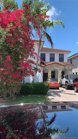 Fontainebleau West North, 9795 NW 10th Ter, Fountainebleau, Florida 33172, image 2