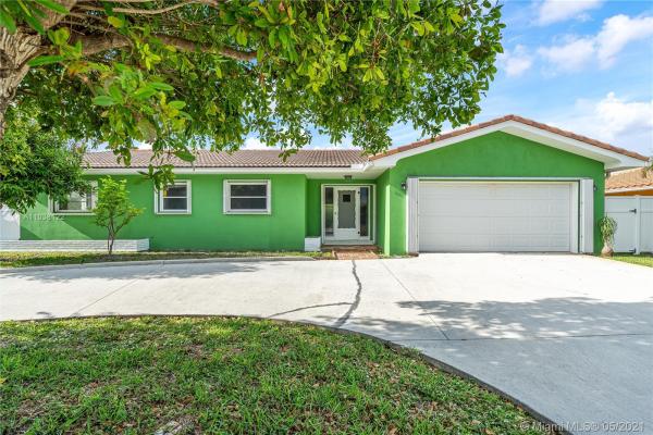 Palm Beach Isles, 1171 Bimini Ln, Riviera Beach, Florida 33404, image 2