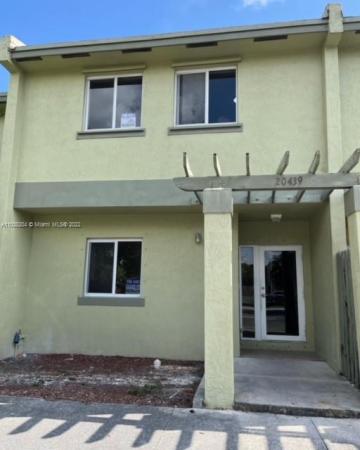 Country Club Villas Townhouses, 20439 NW 15th Ave #9, Miami Gardens, Florida 33169, image 2