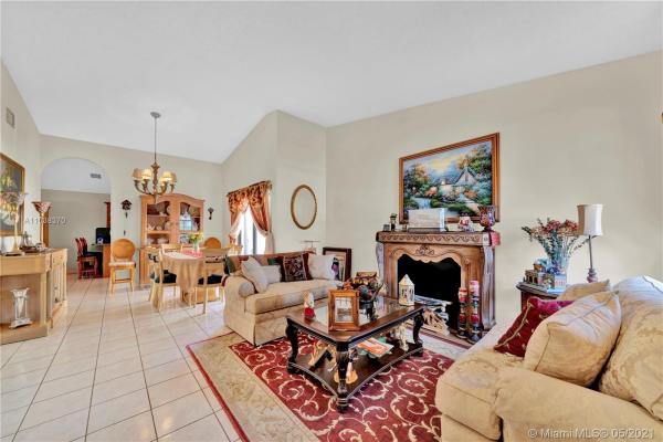 California Hills, 14451 SW 112th Ter, The Hammocks, Florida 33186, image 2