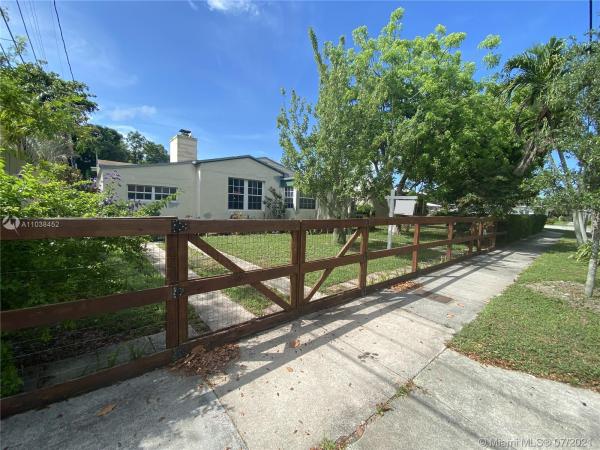 Brickell Estates, 2310 SW 7th Ave, Miami, Florida 33129, image 2