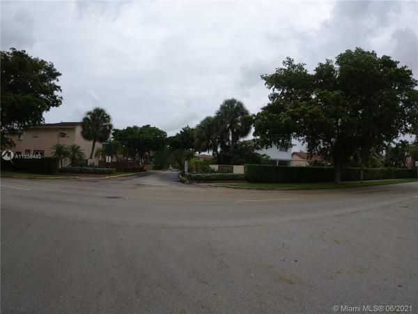 Juniper At The Hammocks, 10511 SW 147th Ct, The Hammocks, Florida 33196, image 2