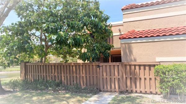 Banyan Lake, 8068 Severn Dr #D, Boca Raton, Florida 33433, image 2