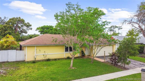 Killian Pines, 11380 SW 118th St, Kendall, Florida 33176, image 2