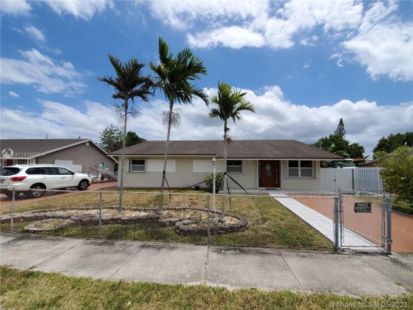 21st Century Homes, 15220 SW 307th Rd, Leisure City, Florida 33033, image 2