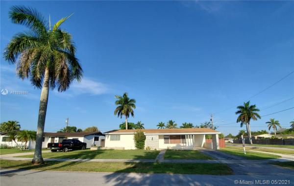 Laurel Manor, 1666 NW 8th Ter, Homestead, Florida 33030, image 2