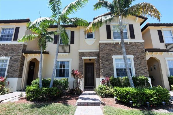 The Shores At Isles Of Bayshore, 9145 SW 227th St #6, Cutler Bay, Florida 33190, image 2