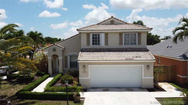 Lago Mar South, 15834 SW 84th St, Kendall, Florida 33193, image 2