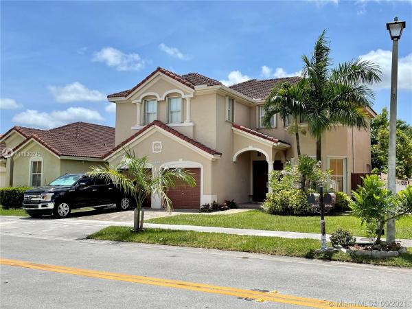 Kendalland, 16436 SW 82nd Ter, Kendall, Florida 33193, image 2
