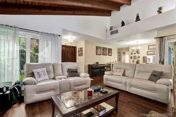 The Crossings, 10912 SW 134th Pl, The Crossings, Florida 33186, image 2