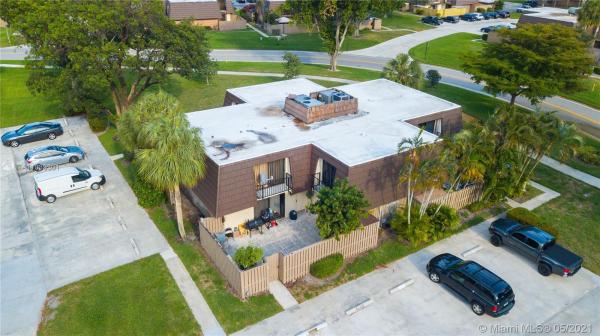 Sandalwood Estates, 1020 10th Ct, Palm Beach Gardens, Florida 33410, image 2
