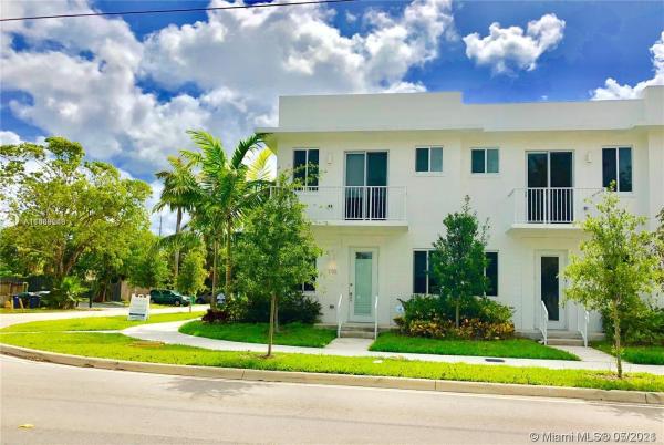 Weitzer Aventura Place, 2601 NE 212th Ter #110, Ojus, Florida 33180, image 2
