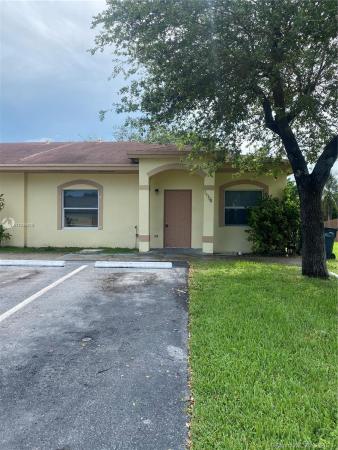Waterside Townhomes, 28306 SW 141st Pl #28306, Leisure City, Florida 33033, image 2