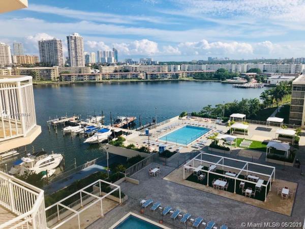 Del Prado, 18071 Biscayne Blvd #1104-3, Aventura, Florida 33160, image 2