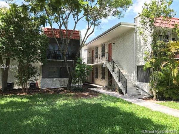 Casa Granada, 8701 SW 141st St #B1, Palmetto Bay, Florida 33176, image 2