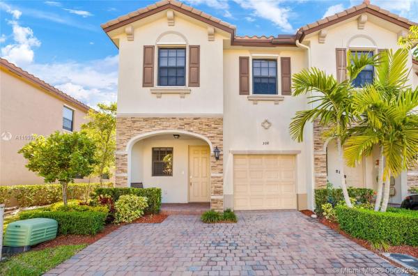 Chateau At The Vineyards, 308 SE 37th Ter, Homestead, Florida 33033, image 2