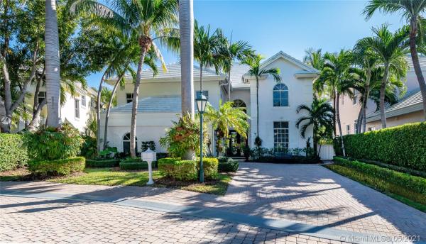 Grand Bay Estates, 29 Grand Bay Estates Cir, Key Biscayne, Florida 33149, image 2