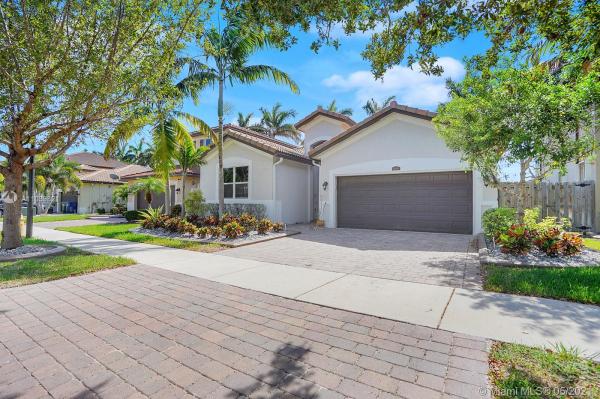Hemingway Point, 24940 SW 119th Ave, Princeton, Florida 33032, image 2
