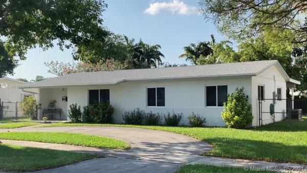 Bel Aire, 9021 SW 187th Ter, Cutler Bay, Florida 33157, image 2