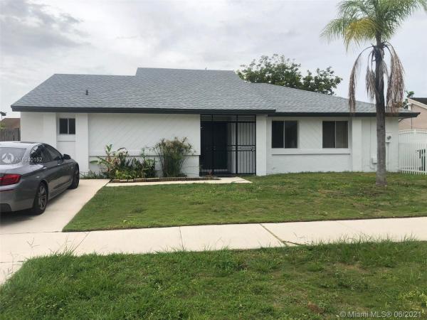 Oak Park, 12250 SW 207th Ter, South Miami Heights, Florida 33177, image 2