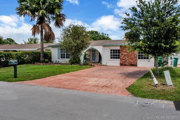 The Knolls, Miramar, Florida 33025, image 2